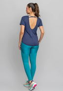 T-SHIRT ABERTURA COSTAS